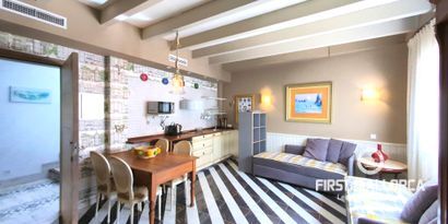 Real Estates picture 9 Ref. 81680