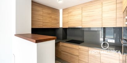 Real Estates picture 3 Ref. 81686