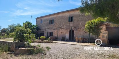 Real Estates picture 3 Ref. 81679