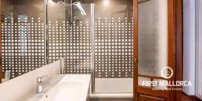 Real Estates picture 12 Ref. 81723