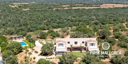 Real Estates picture 2 Ref. 77620