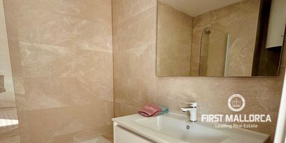 Real Estates picture 7 Ref. R27884