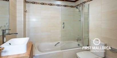 Real Estates picture 18 Ref. 78019