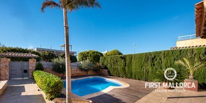 Real Estates picture 2 Ref. 78019