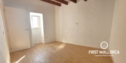 Real Estates picture 9 Ref. R27948