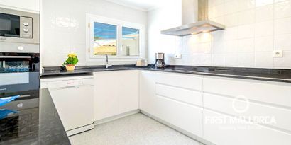 Real Estates picture 11 Ref. 81932