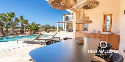 Inmobiliaria picture 8 Ref. Nº. 74040