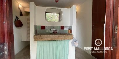 Real Estates picture 18 Ref. R28004