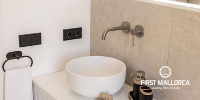 Real Estates picture 19 Ref. R28099