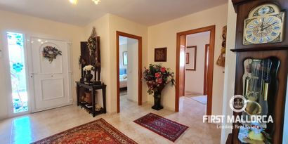 Real Estates picture 5 Ref. 82116