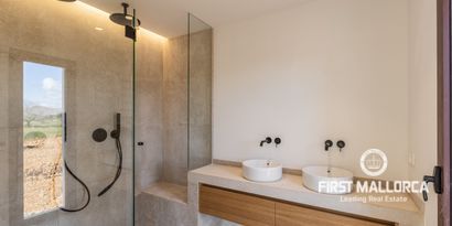 Real Estates picture 18 Ref. 81969