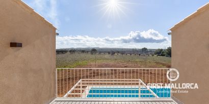 Real Estates picture 13 Ref. 81969