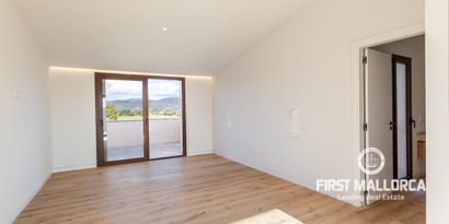 Real Estates picture 10 Ref. 81969