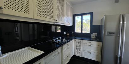 Real Estates picture 4 Ref. R28104