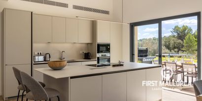 Real Estates picture 8 Ref. 82100