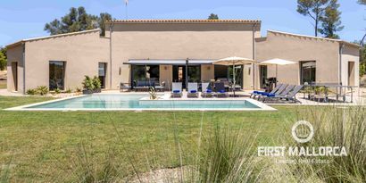 Real Estates picture 2 Ref. 82100