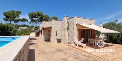 Real Estates picture 1 Ref. 82115