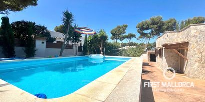 Real Estates picture 2 Ref. 82115