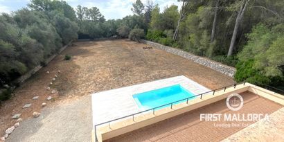 Real Estates picture 2 Ref. R28117