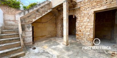 Real Estates picture 6 Ref. 82166