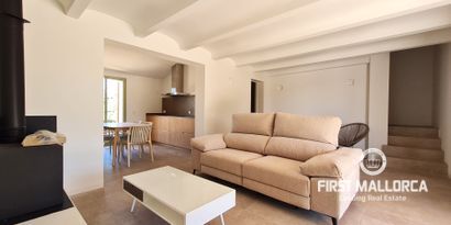 Real Estates picture 4 Ref. R28128