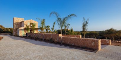 Real Estates picture 29 Ref. R27825