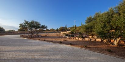 Real Estates picture 30 Ref. R27825