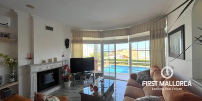 Real Estates picture 3 Ref. 82188