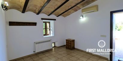 Real Estates picture 18 Ref. R28138