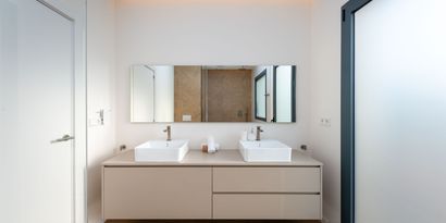 Real Estates picture 24 Ref. 82100