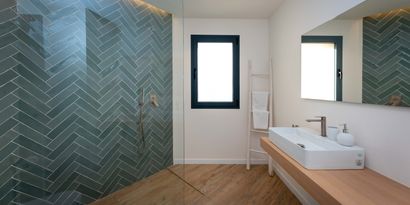 Real Estates picture 25 Ref. 82100