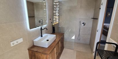 Real Estates picture 15 Ref. 82223