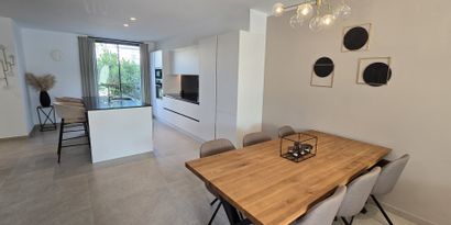 Real Estates picture 5 Ref. 82223