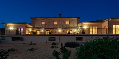 Real Estates picture 2 Ref. 81996