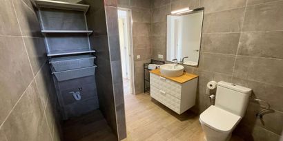 Real Estates picture 6 Ref. R28250