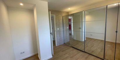 Real Estates picture 11 Ref. R28250