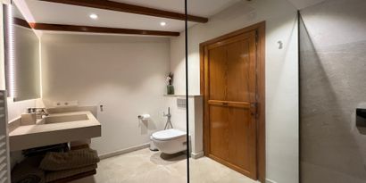 Real Estates picture 9 Ref. R27883