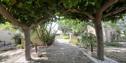 Real Estates picture 20 Ref. R27883