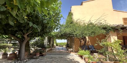 Real Estates picture 17 Ref. R27883