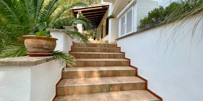 Real Estates picture 3 Ref. 82158