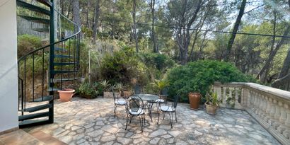 Real Estates picture 2 Ref. 82158