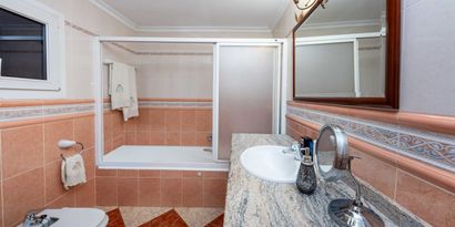 Real Estates picture 14 Ref. 82202