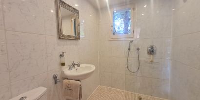 Real Estates picture 12 Ref. 82267