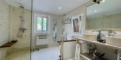 Real Estates picture 11 Ref. 82325