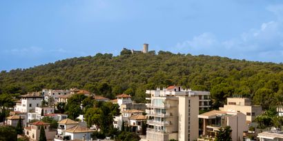 Real Estates picture 3 Ref. 82286