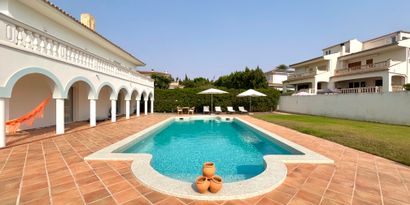 Real Estates picture 1 Ref. R28255