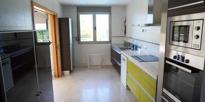 Real Estates picture 5 Ref. R24771