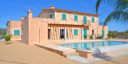 Real Estates picture 0 Ref. R25171