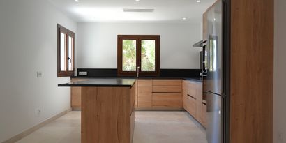 Real Estates picture 13 Ref. R25171