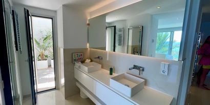 Real Estates picture 17 Ref. R28191